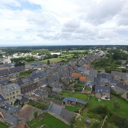 La Tourelle En Normandie Saint-Pierre-Eglise Bagian luar foto
