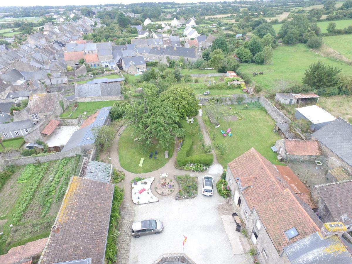 La Tourelle En Normandie Saint-Pierre-Eglise Bagian luar foto